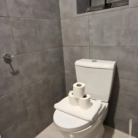 Compact, Convenient 1br Flat * سليمة