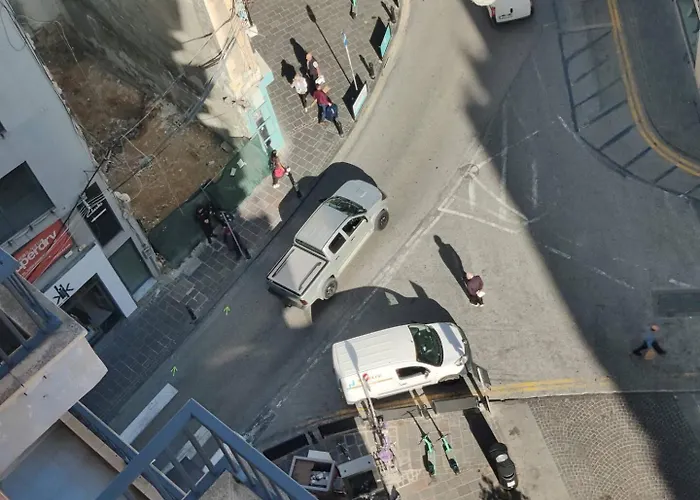 Apartment Compact, Convenient 1br Flat