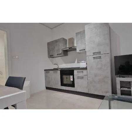 Apartment Compact, Convenient 1br Flat Sliema